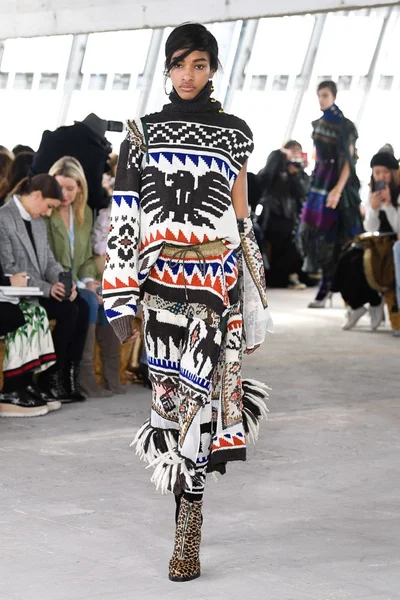 Look 21